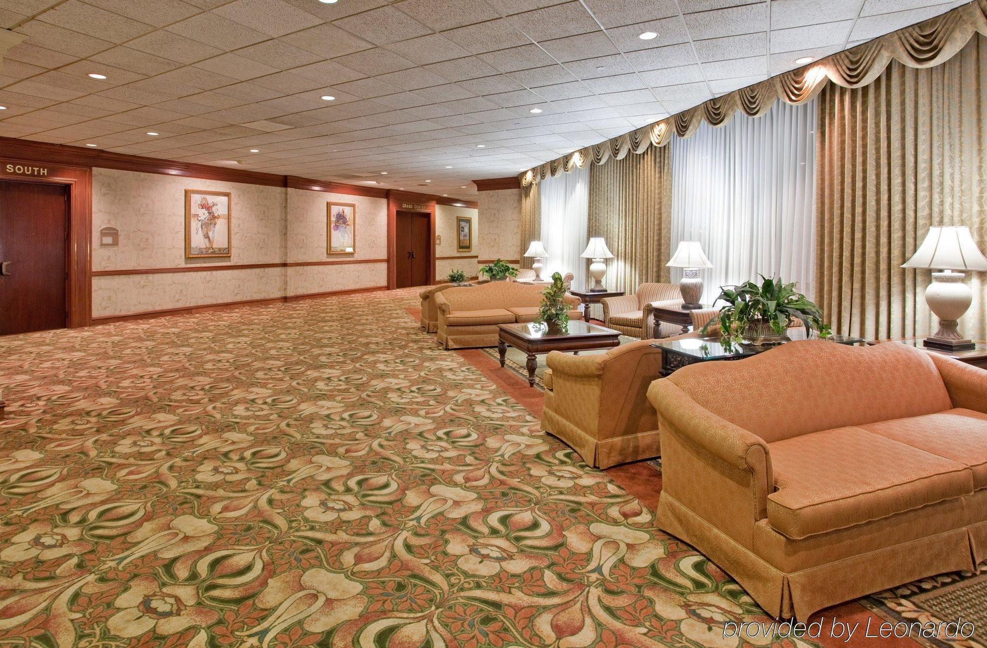 Holiday Inn Wichita East I-35, An Ihg Hotel Интерьер фото