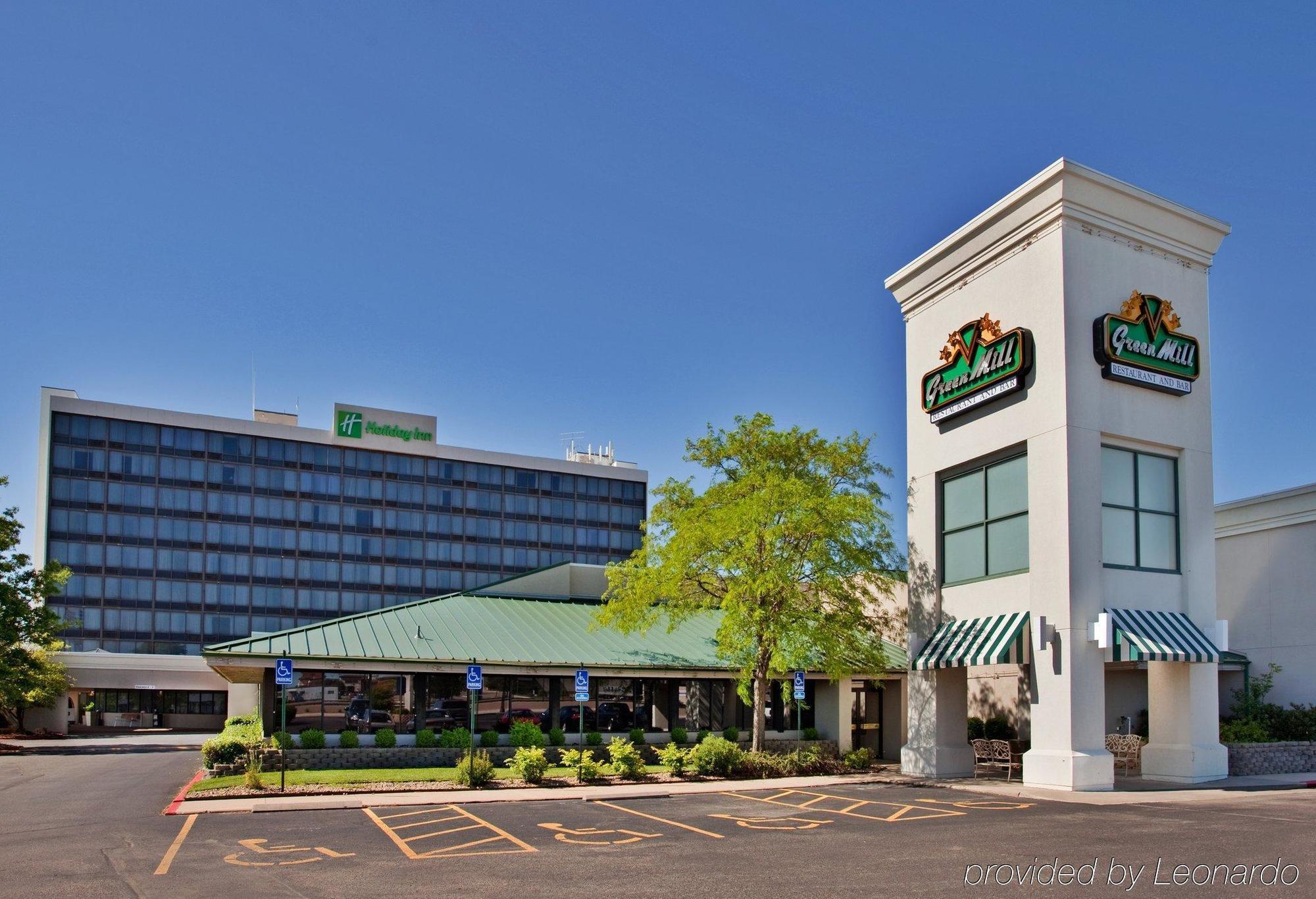 Holiday Inn Wichita East I-35, An Ihg Hotel Экстерьер фото